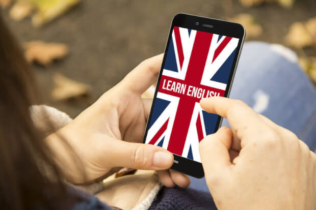 Smartphone-App zum Englisch lernen | © panthermedia.net /georgejmclittle